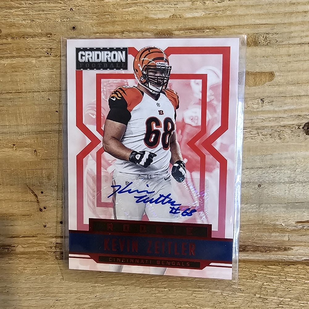 2012 Panini Gridiron Rookie Autographed football card featuring Kevin Zeitler